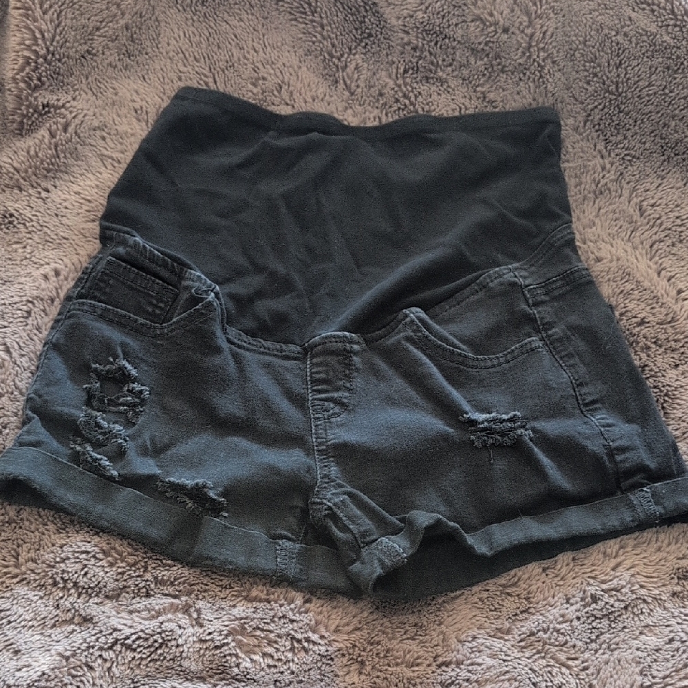 Stylish Black Women's maternity Shorts